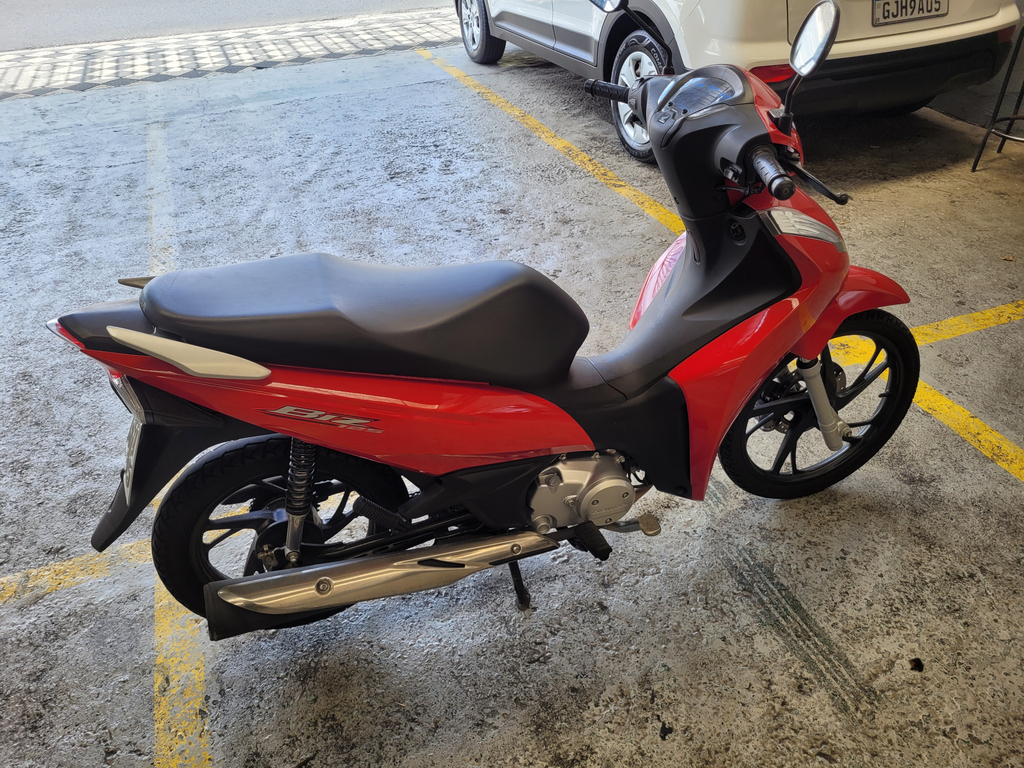 Honda BIZ  Vermelho