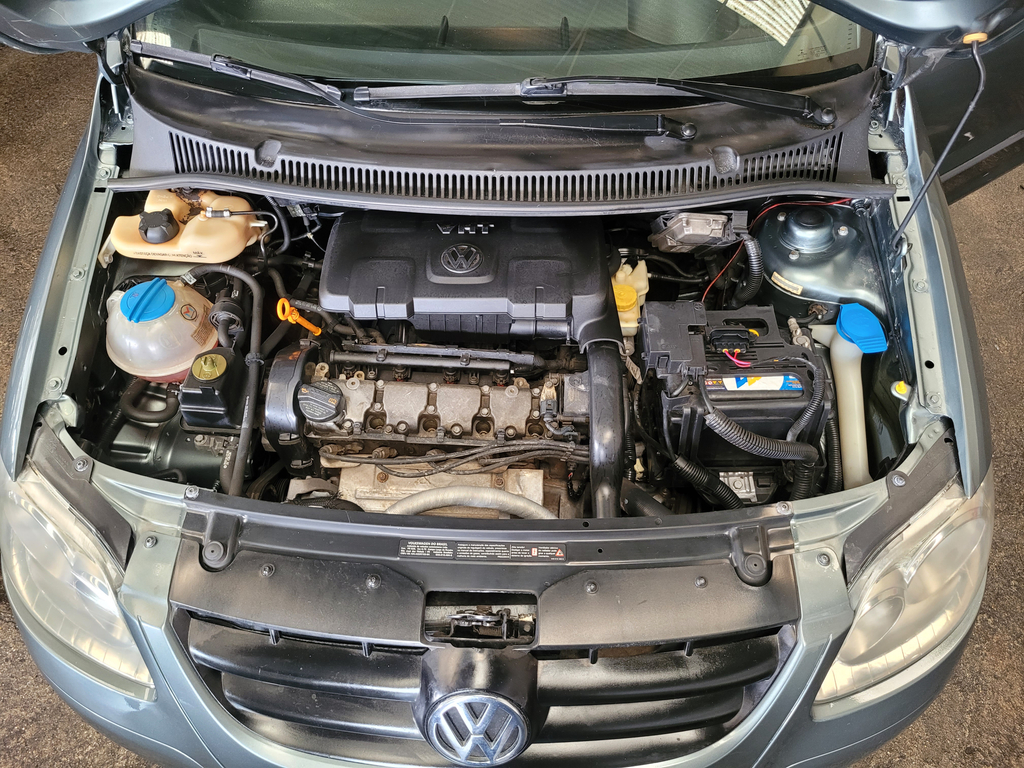 Volkswagen Fox Cinza