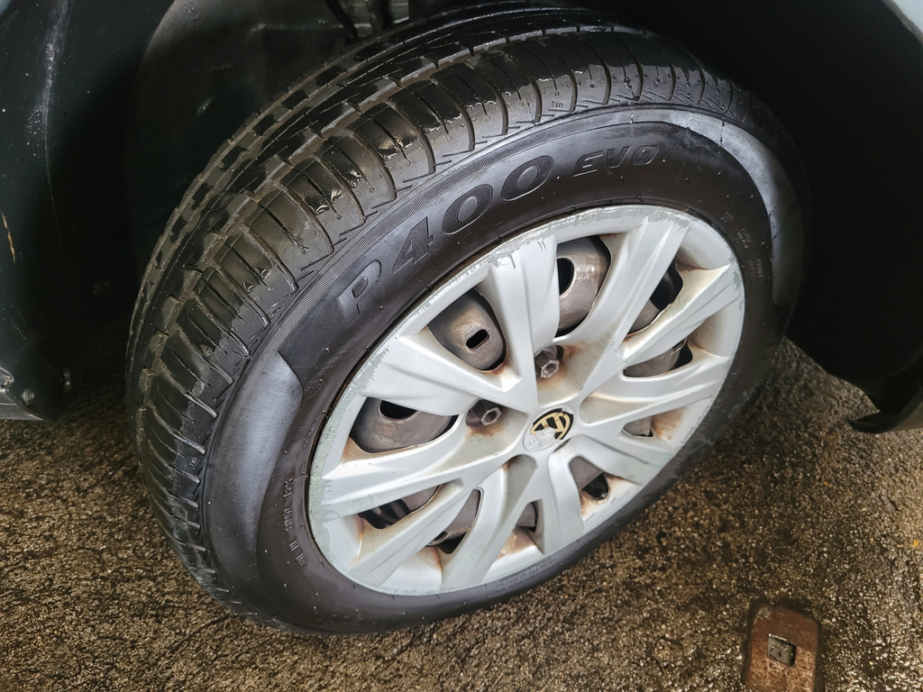 Volkswagen Fox Cinza