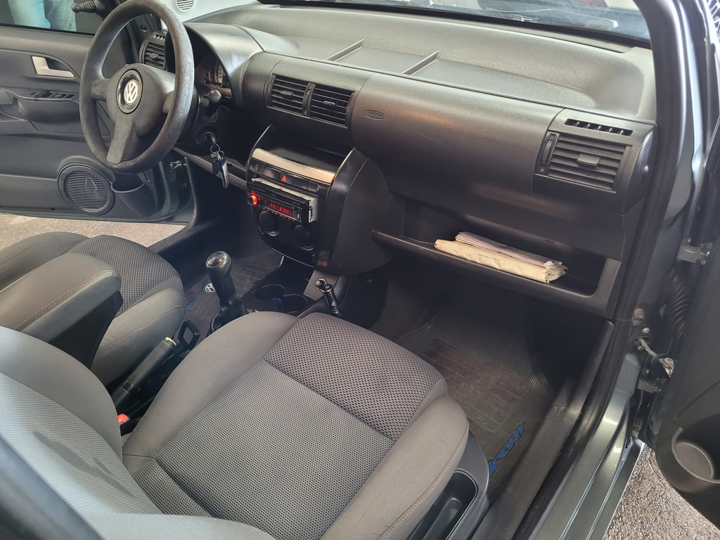 Volkswagen Fox Cinza