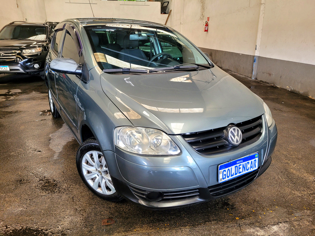 Volkswagen Fox Cinza