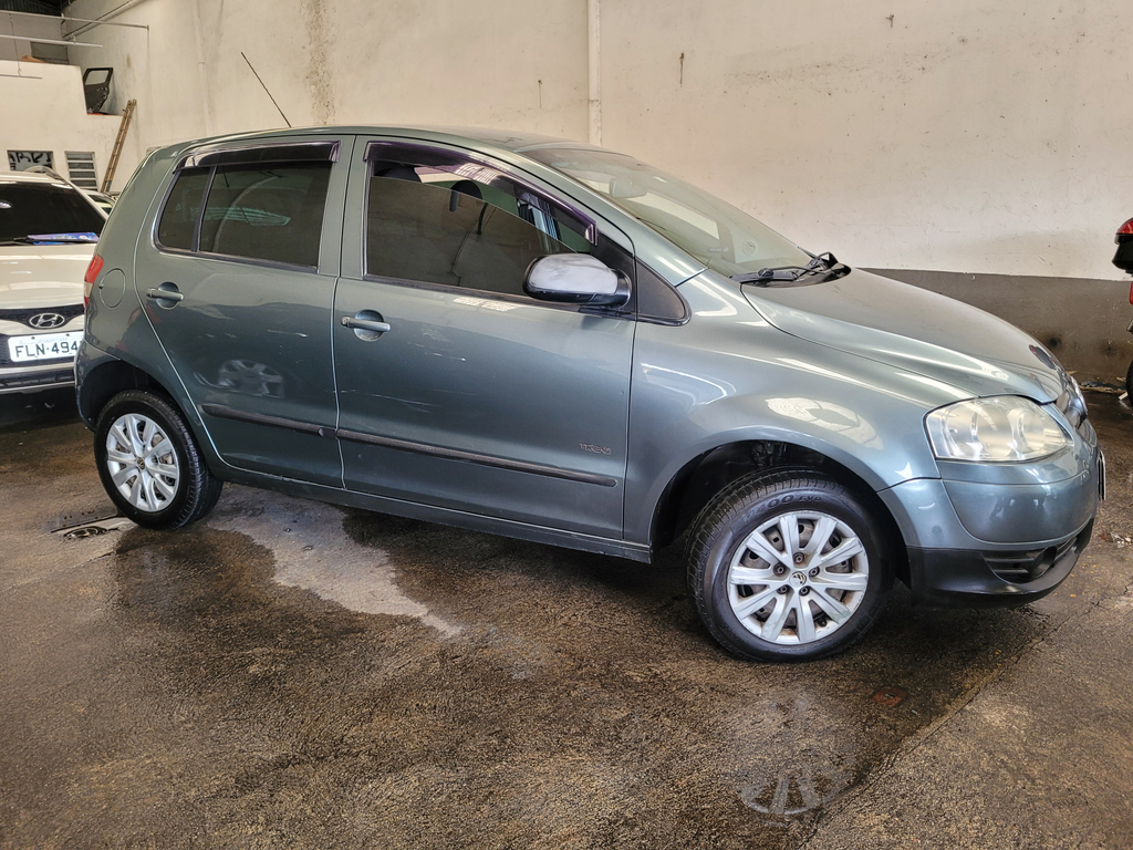 Volkswagen Fox Cinza
