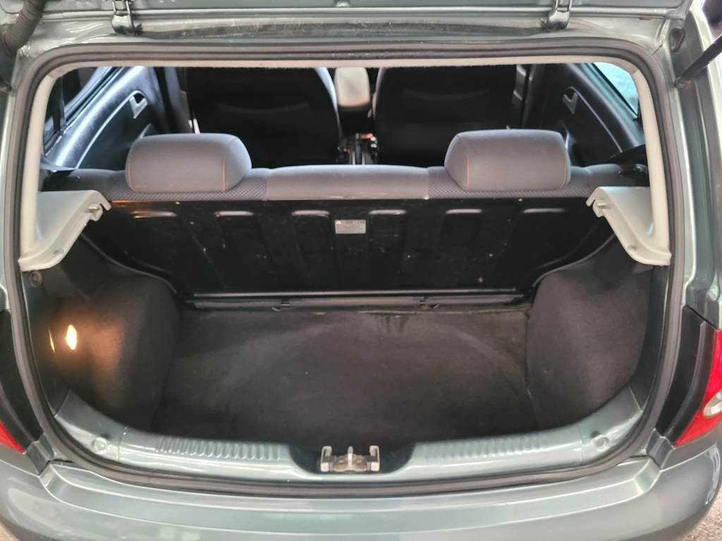 Volkswagen Fox Cinza