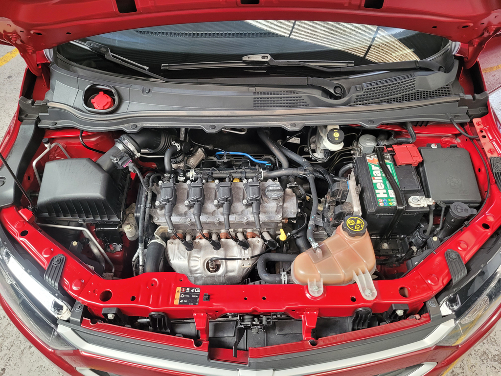 Chevrolet Onix Vermelho