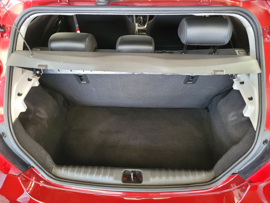 Chevrolet Onix Vermelho