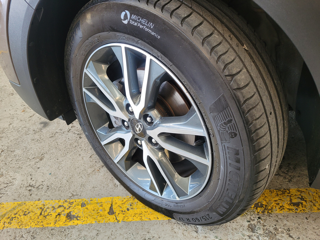 Hyundai Creta Marrom