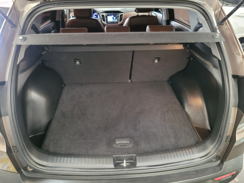 Hyundai Creta Marrom