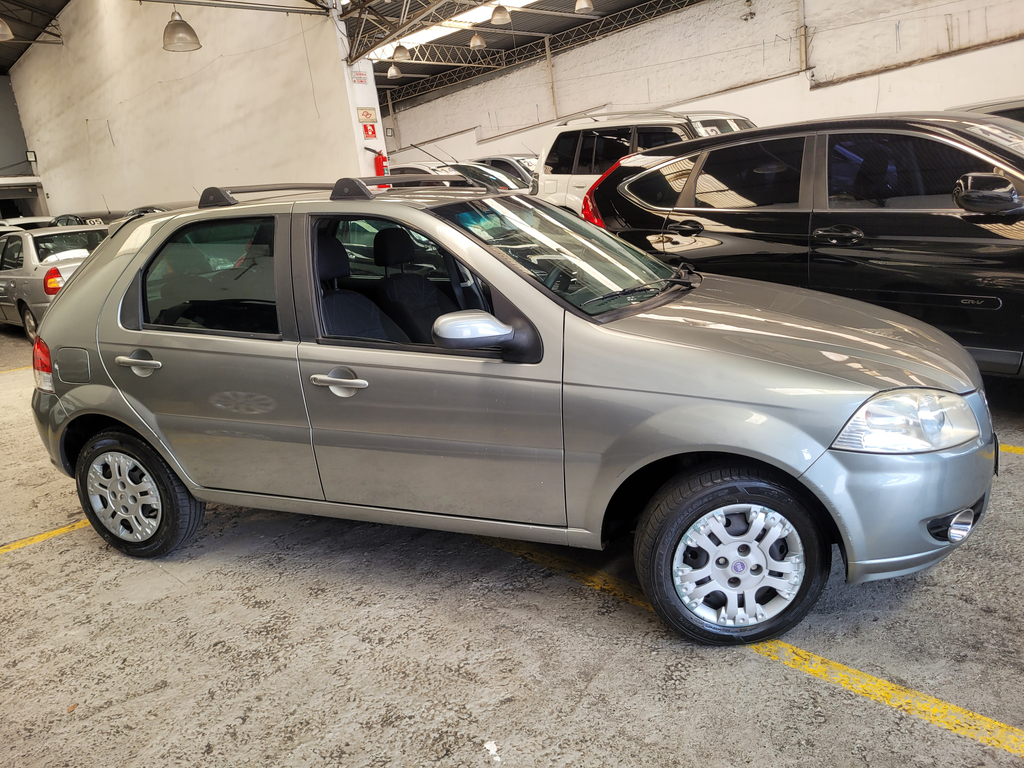 Fiat Palio Cinza