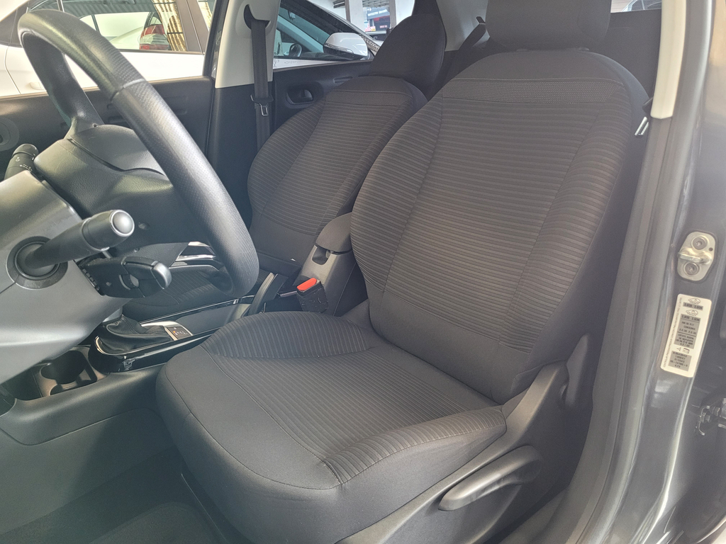 Citroen C4 Cactus Cinza