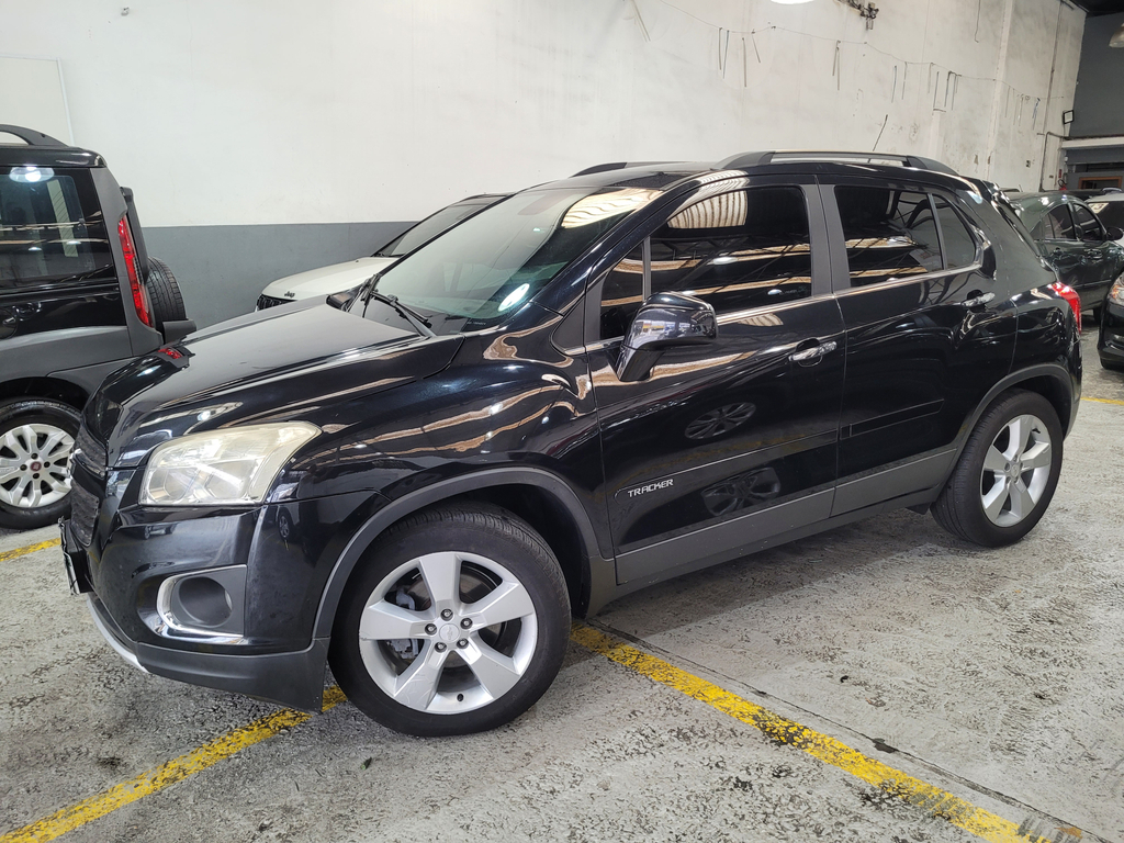 Chevrolet Tracker Preto