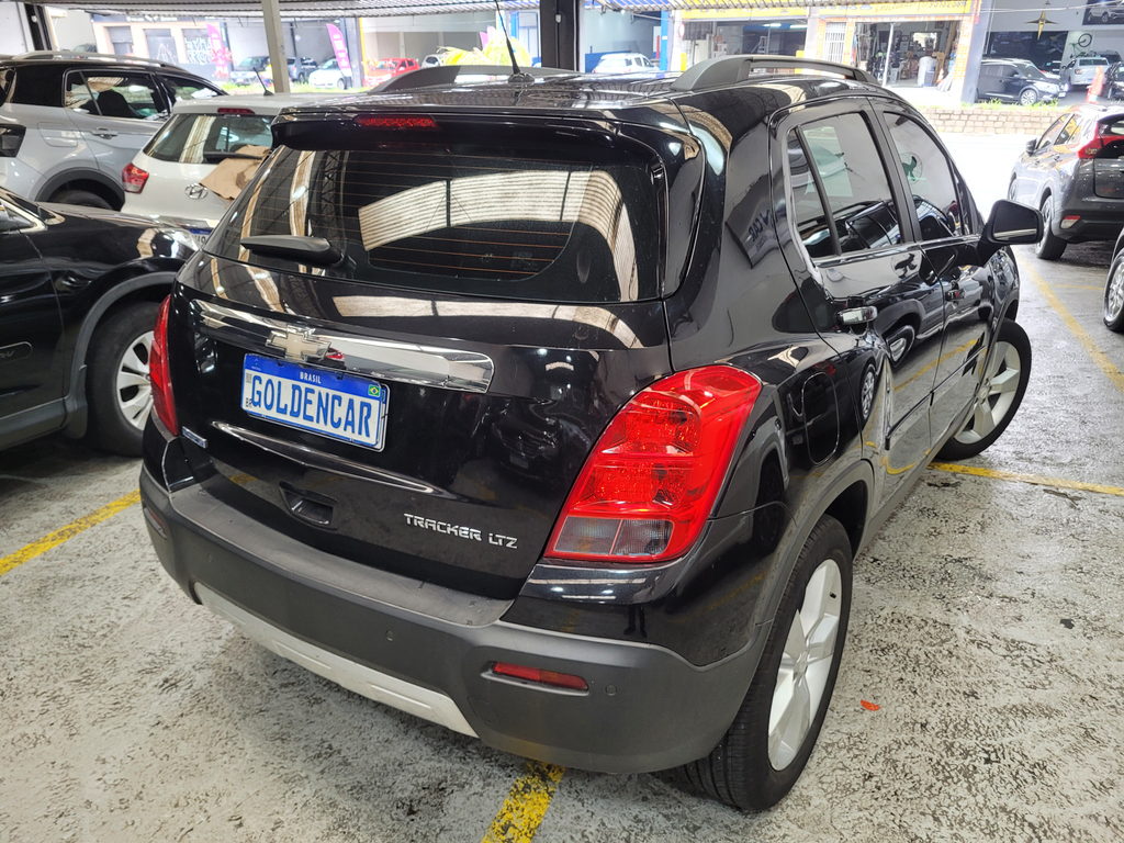Chevrolet Tracker Preto