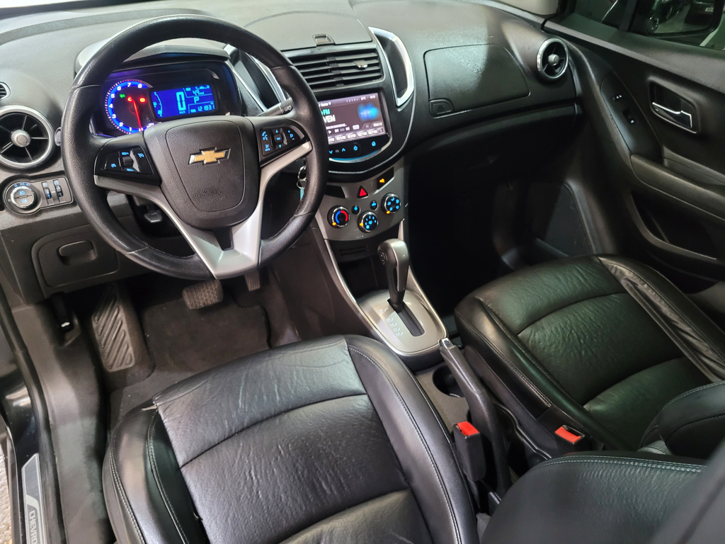 Chevrolet Tracker Preto
