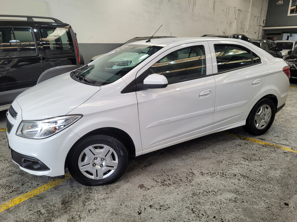 Chevrolet Prisma Branco