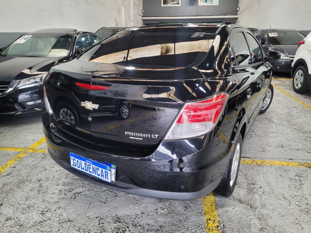 Chevrolet Prisma Preto