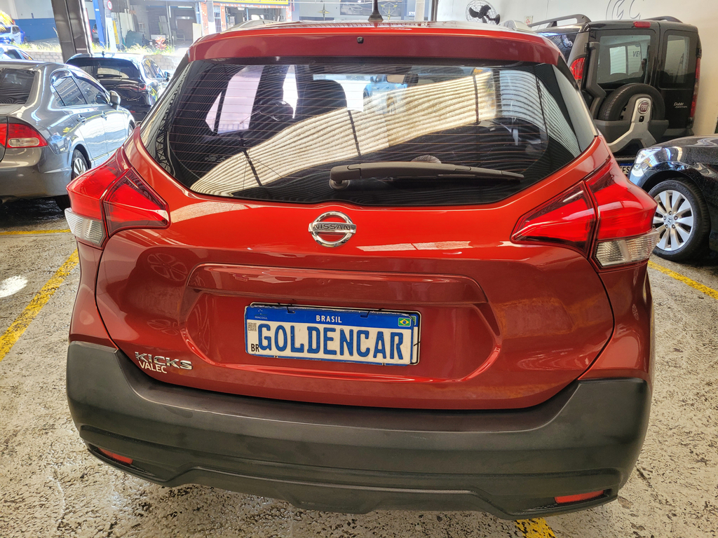 Nissan Kicks Vermelho