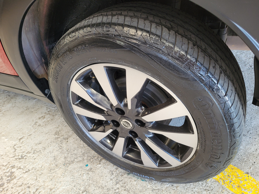 Nissan Kicks Vermelho