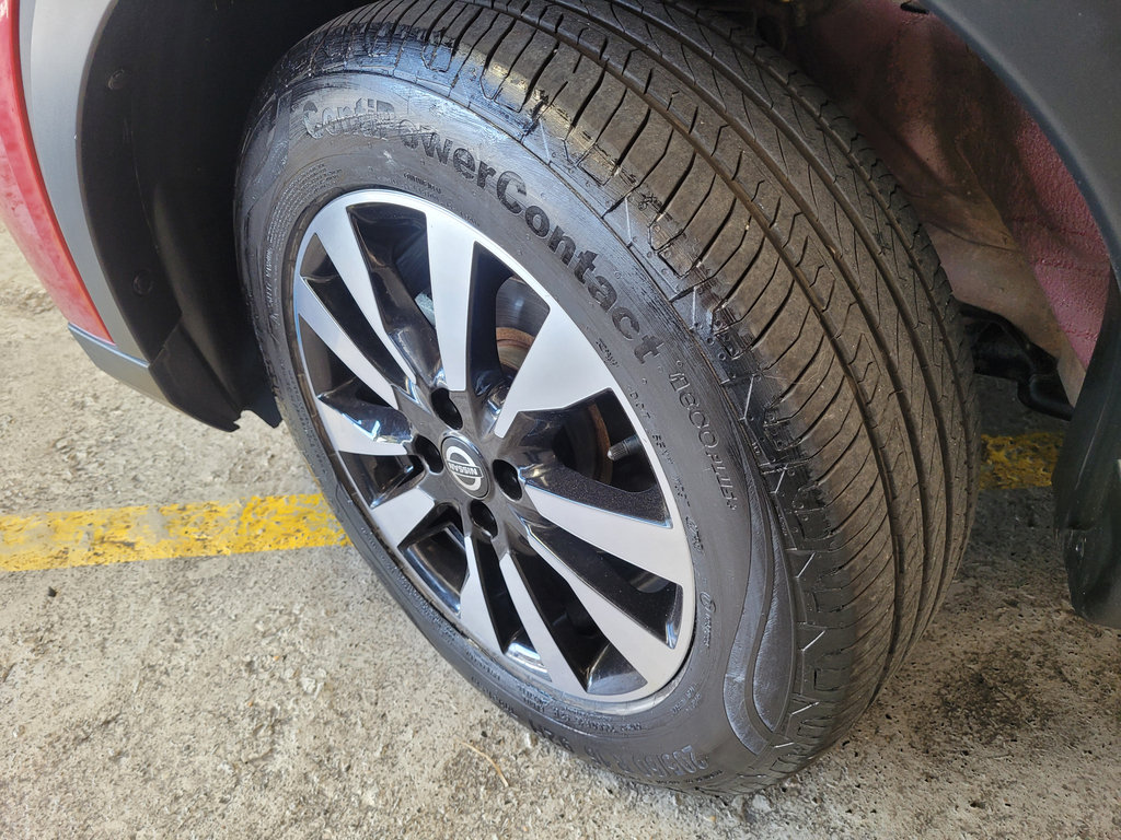 Nissan Kicks Vermelho