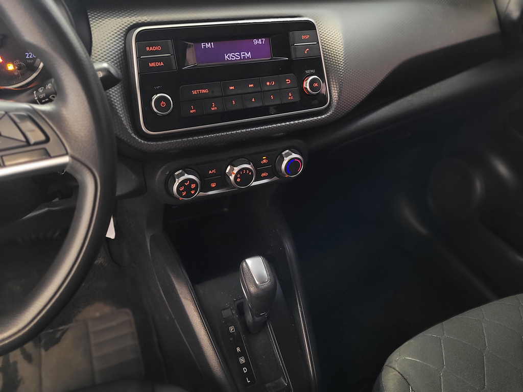 Nissan Kicks Vermelho