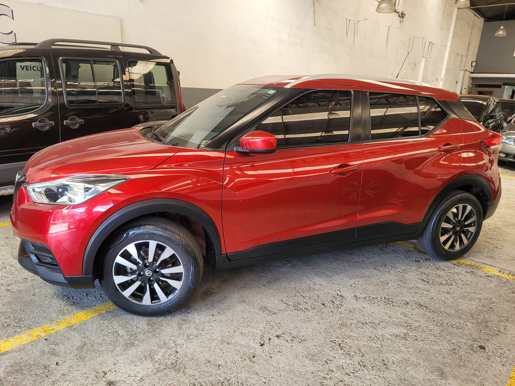 Nissan Kicks Vermelho