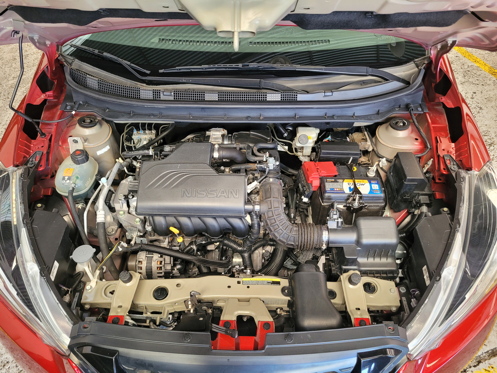 Nissan Kicks Vermelho