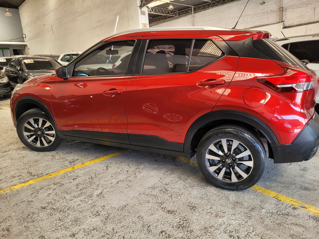 Nissan Kicks Vermelho