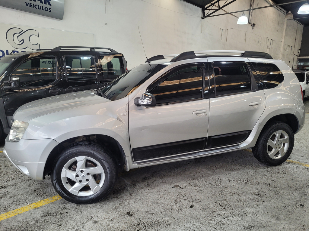 Renault Duster Prata