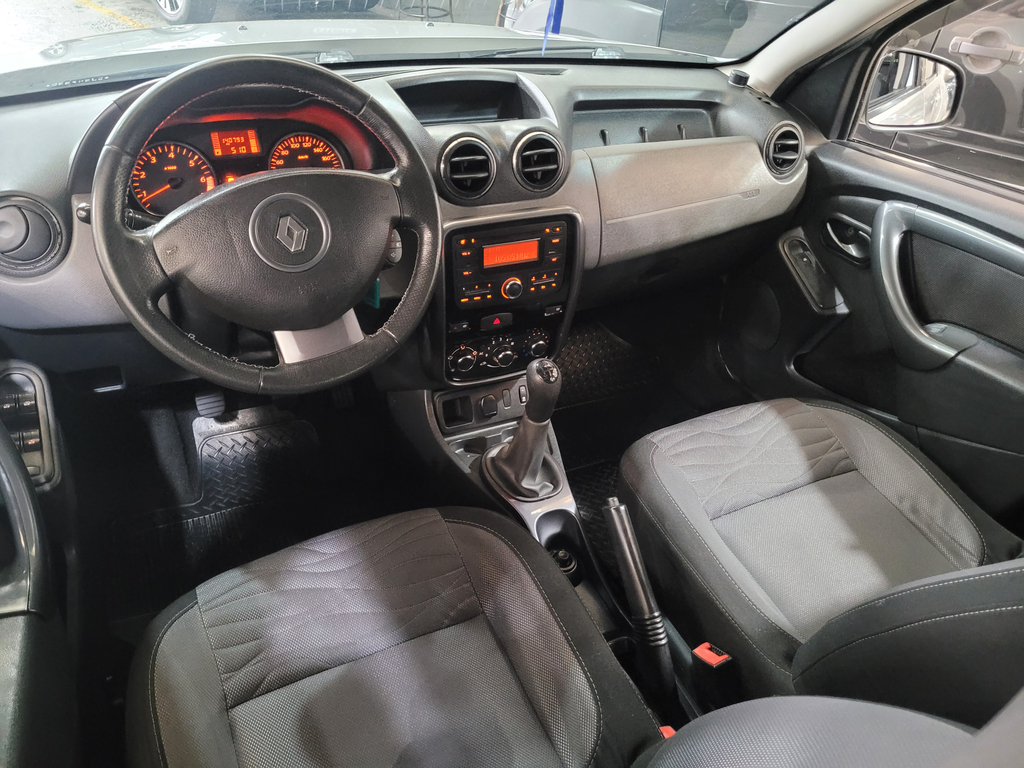 Renault Duster Prata