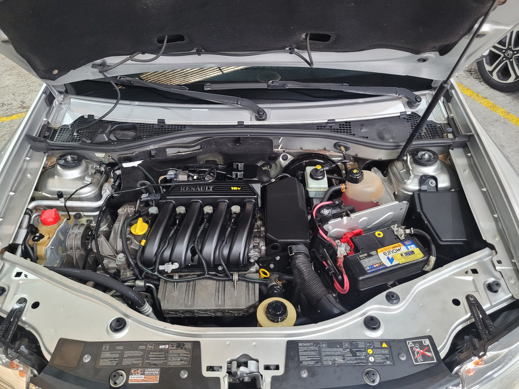 Renault Duster Prata