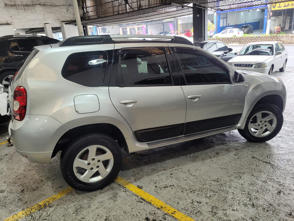 Renault Duster Prata