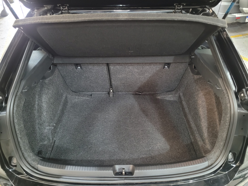 Volkswagen Nivus Preto