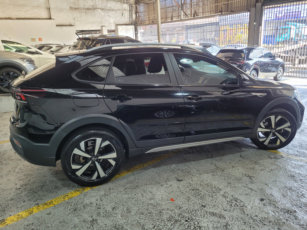 Volkswagen Nivus Preto