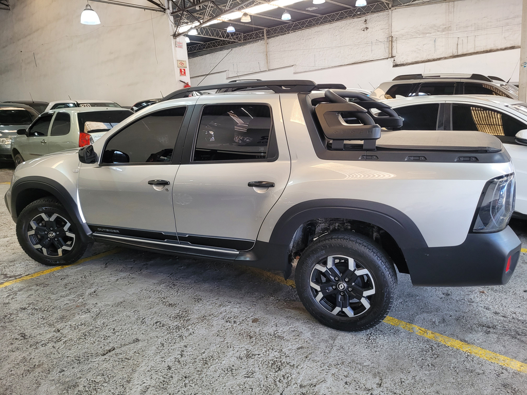 Renault Duster Oroch Prata