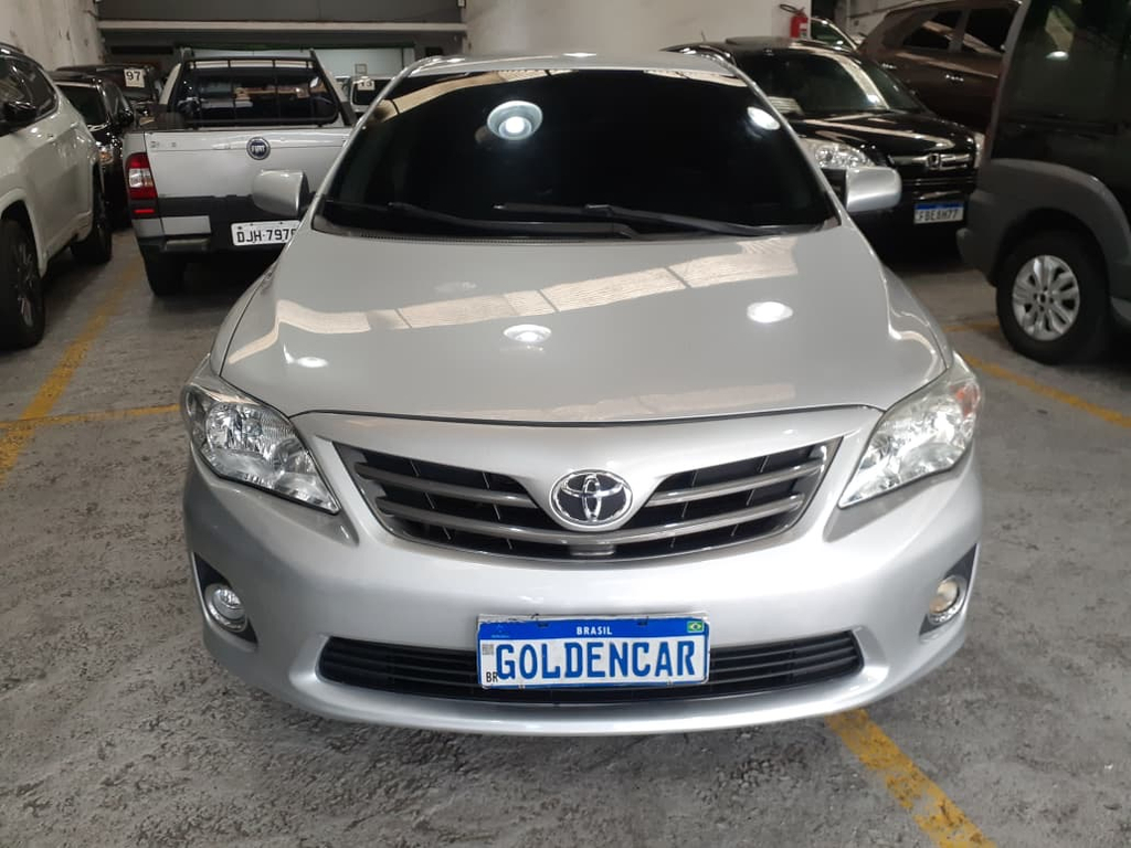 Toyota Corolla Prata