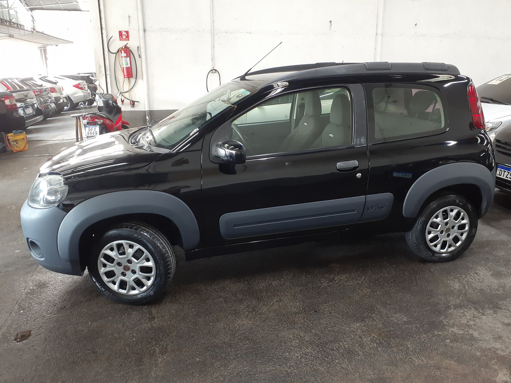 Fiat Uno Preto