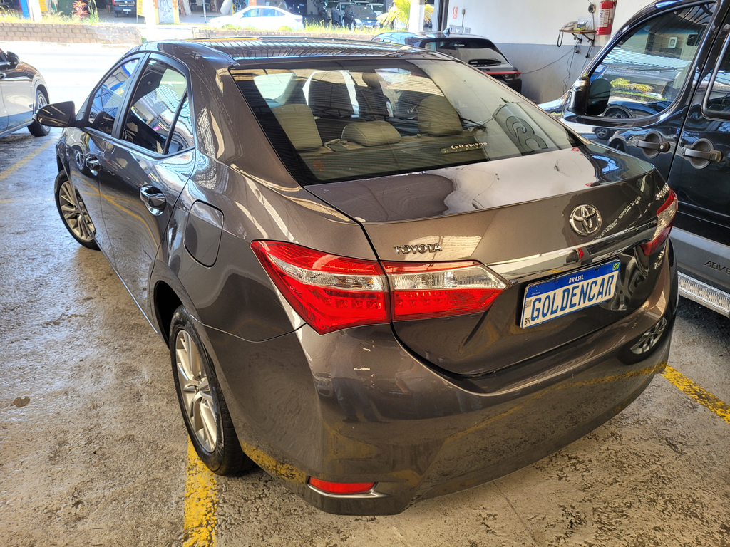 Toyota Corolla Cinza