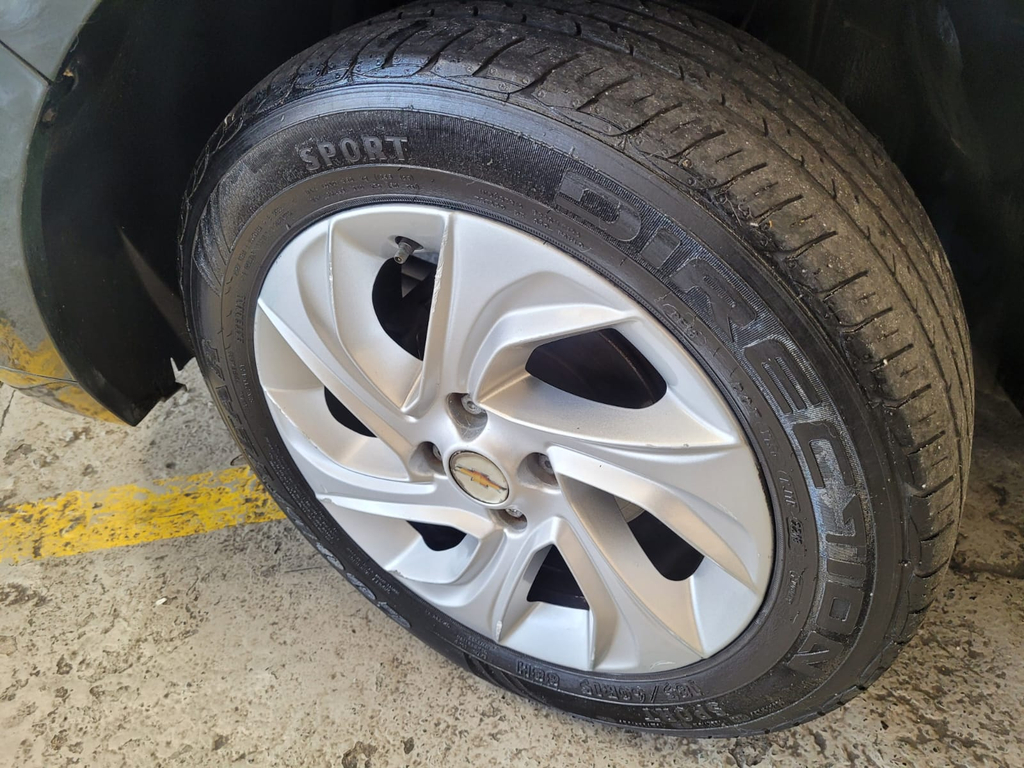 Chevrolet Agile Verde