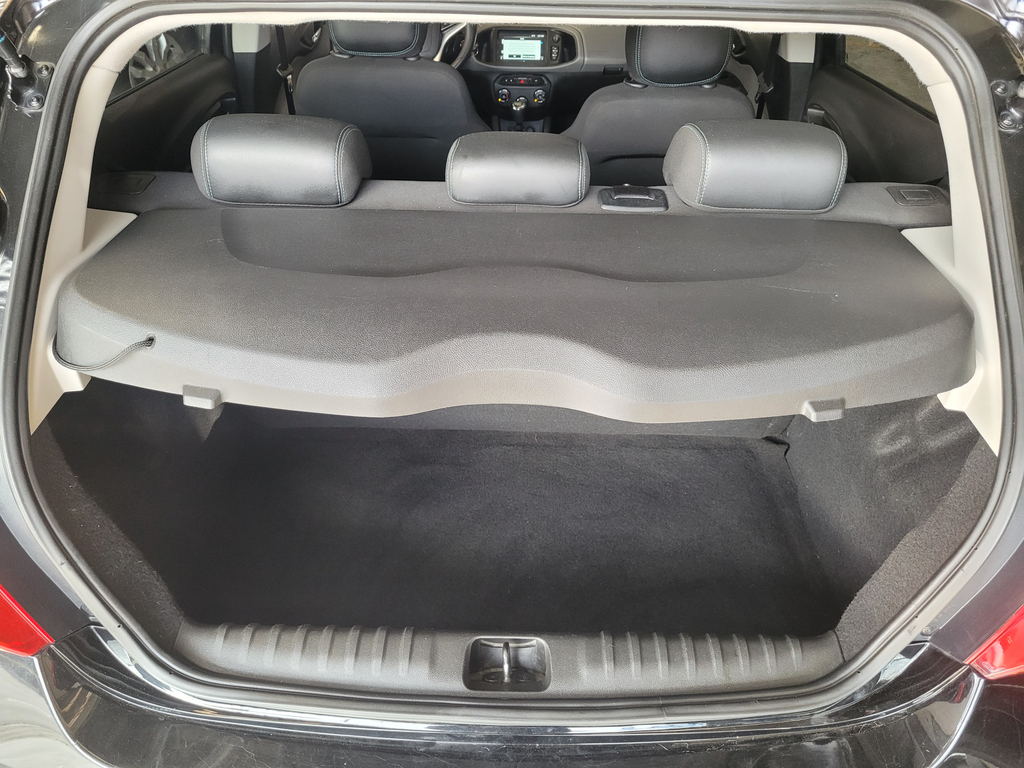 Chevrolet Onix Preto