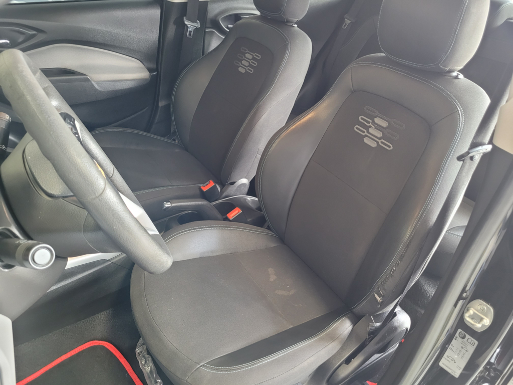 Chevrolet Onix Preto