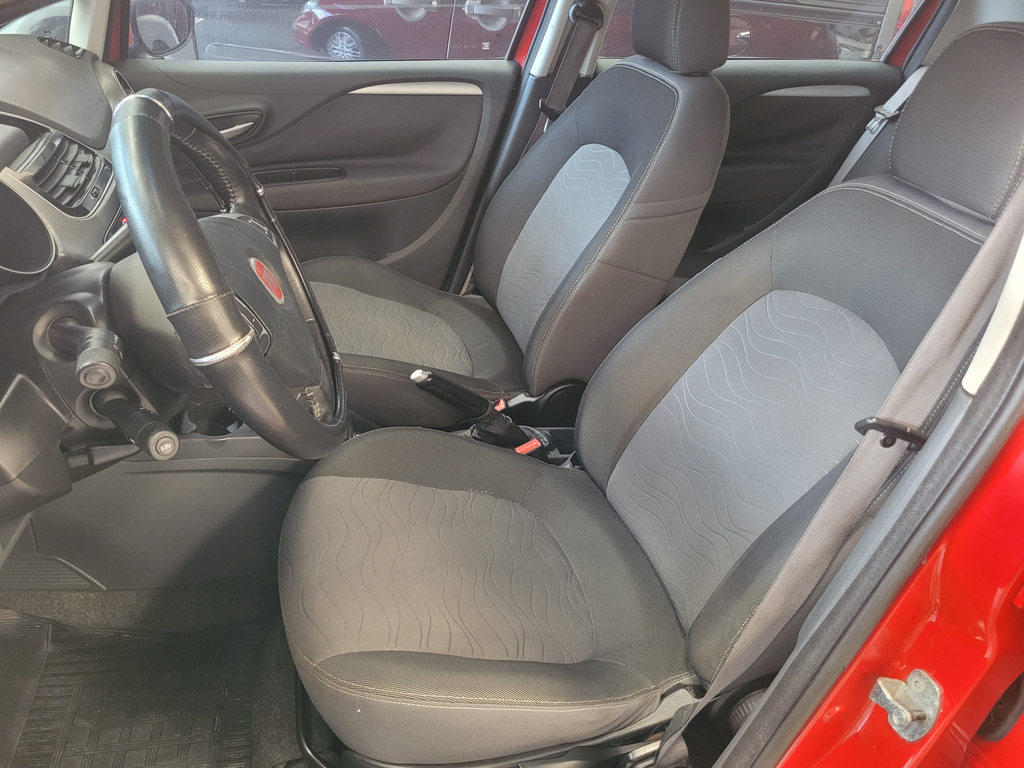 Fiat Punto Vermelho