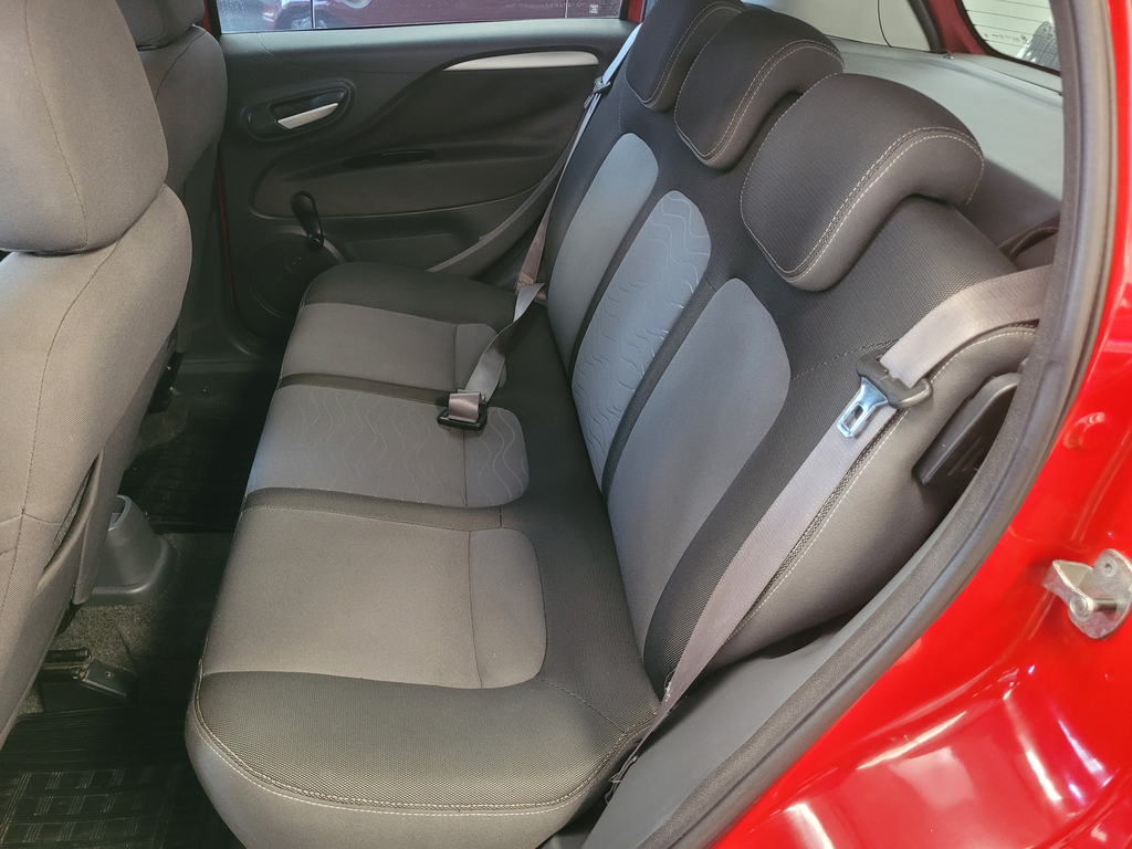 Fiat Punto Vermelho