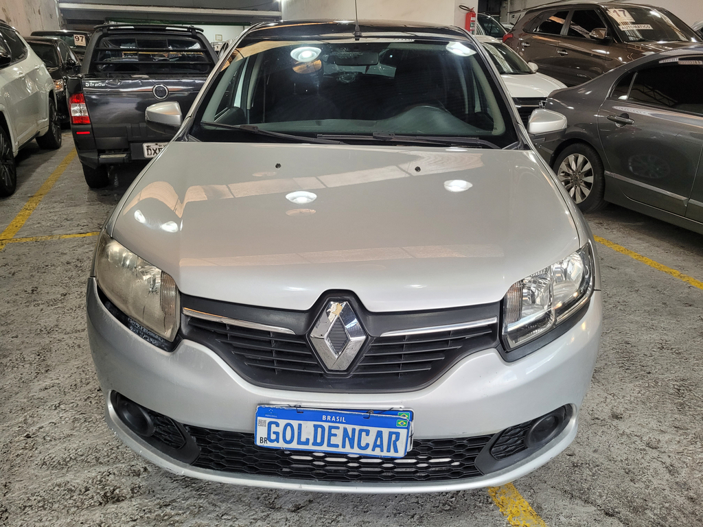Renault Sandero Prata