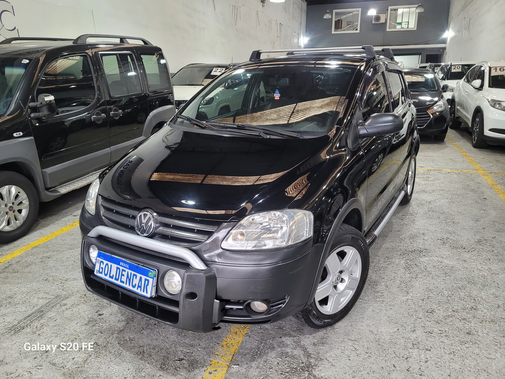 Volkswagen CrossFox Preto