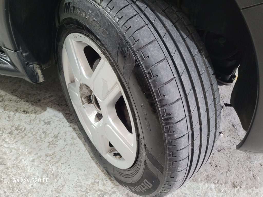 Volkswagen CrossFox Preto