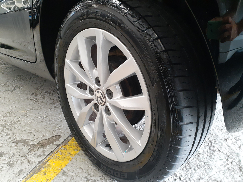 Volkswagen Fox Preto