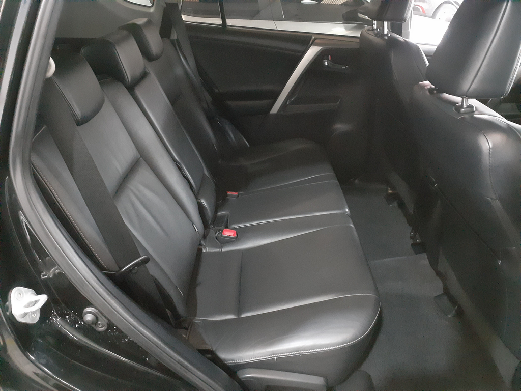 Toyota RAV4 Preto