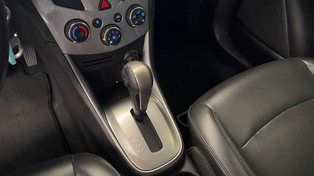 Chevrolet Tracker Preto