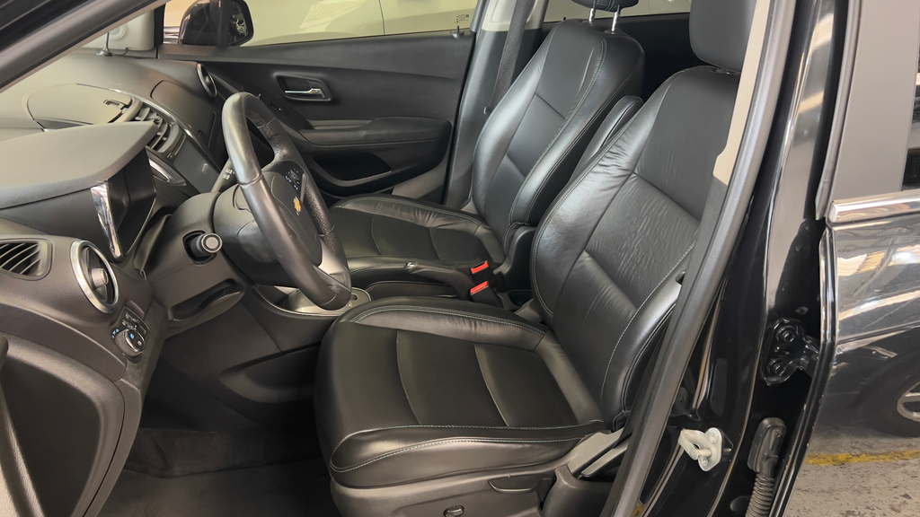 Chevrolet Tracker Preto