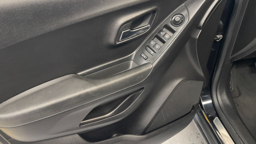 Chevrolet Tracker Preto