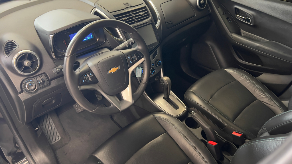 Chevrolet Tracker Preto
