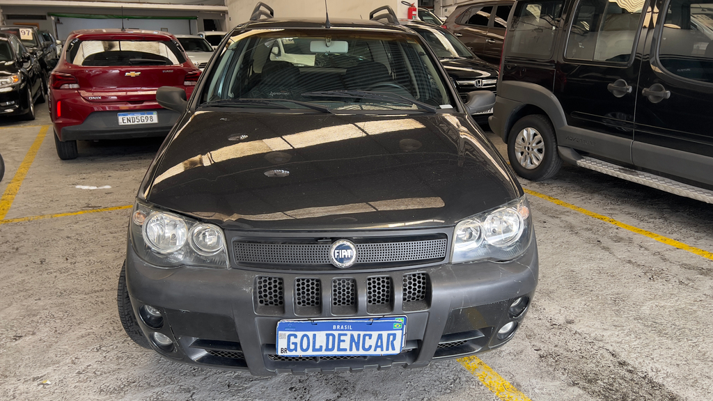 Fiat Palio Weekend Preto